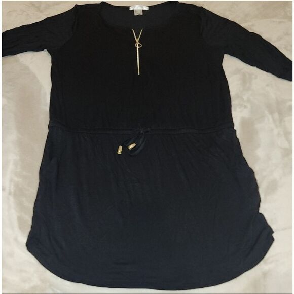 VENUS Beach Cover-Up - Picture 2 of 3